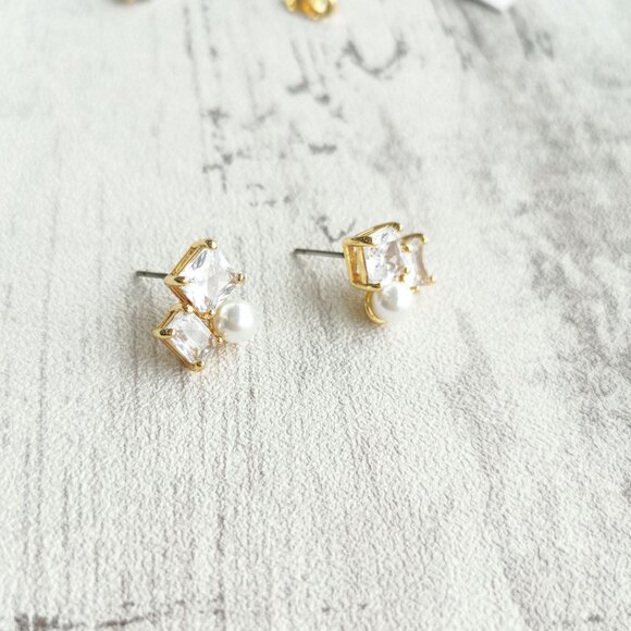 Kate Spade Gold Clear Cluster Stud Earrings - Victoria - Picture 3 of 4